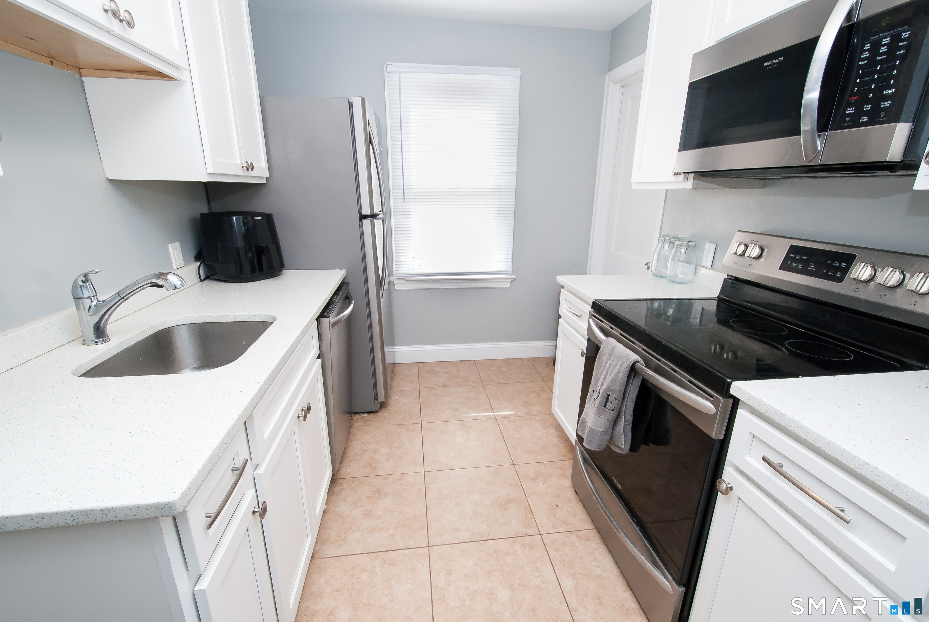 435 Ruth Street Bridgeport CT 06606
