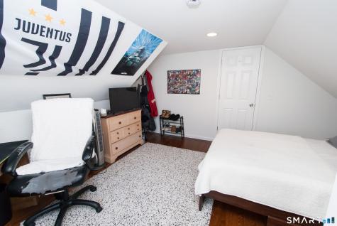 435 Ruth Street Bridgeport CT 06606