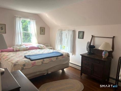 195 Linden Avenue Branford CT 06405