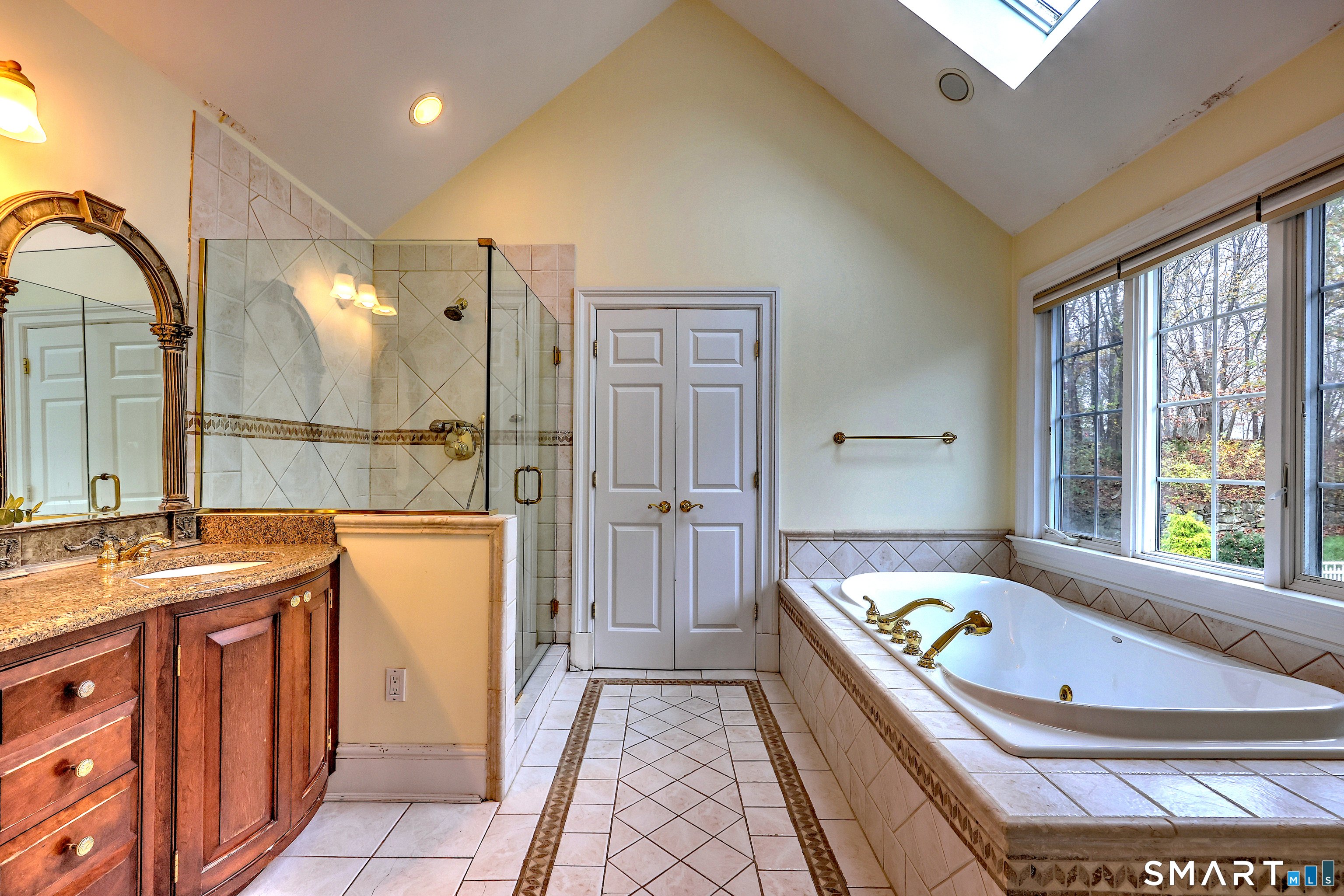 Trumbull CT 06611