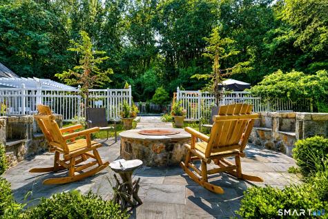 Trumbull CT 06611