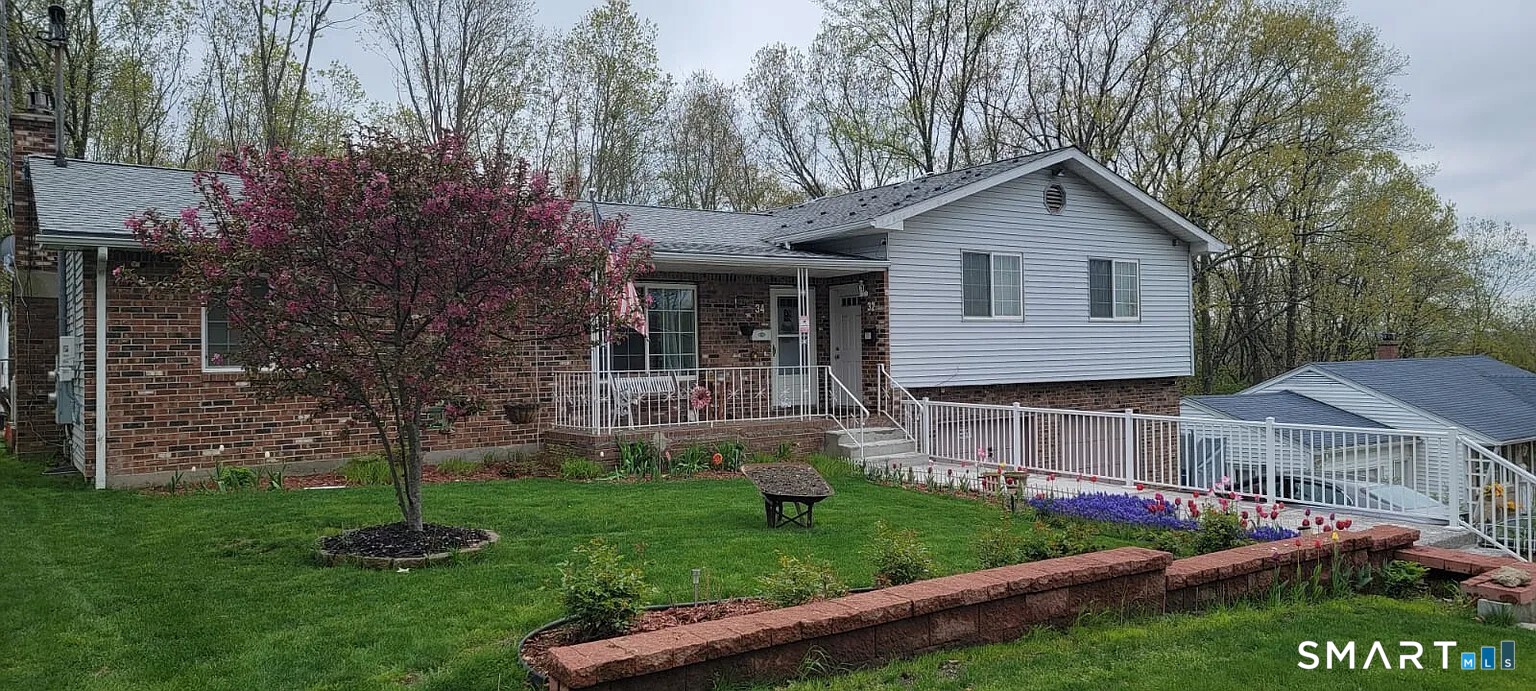 34 Garden Hill Circle Waterbury CT 06704