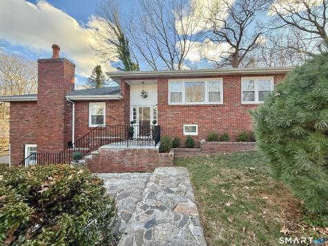 36 Center Drive Greenwich CT 06870