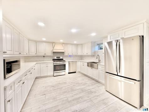 36 Center Drive Greenwich CT 06870