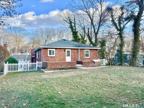 36 Center Drive Greenwich CT 06870