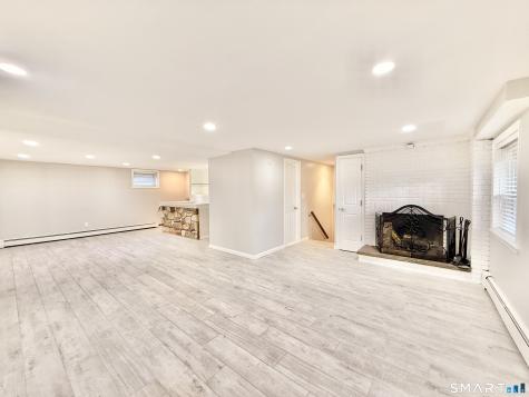 36 Center Drive Greenwich CT 06870