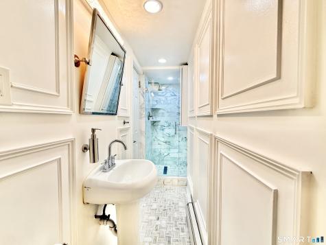 36 Center Drive Greenwich CT 06870