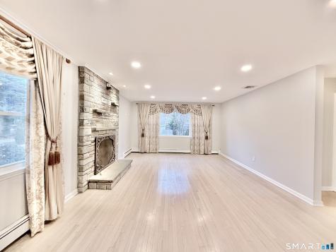 36 Center Drive Greenwich CT 06870