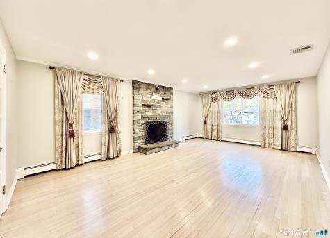 36 Center Drive Greenwich CT 06870