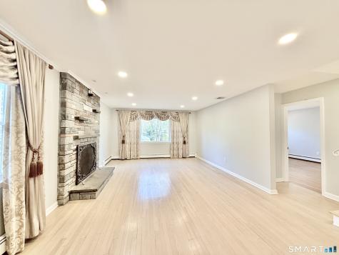 36 Center Drive Greenwich CT 06870