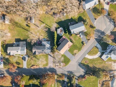 98 Soundview Drive Stamford CT 06902