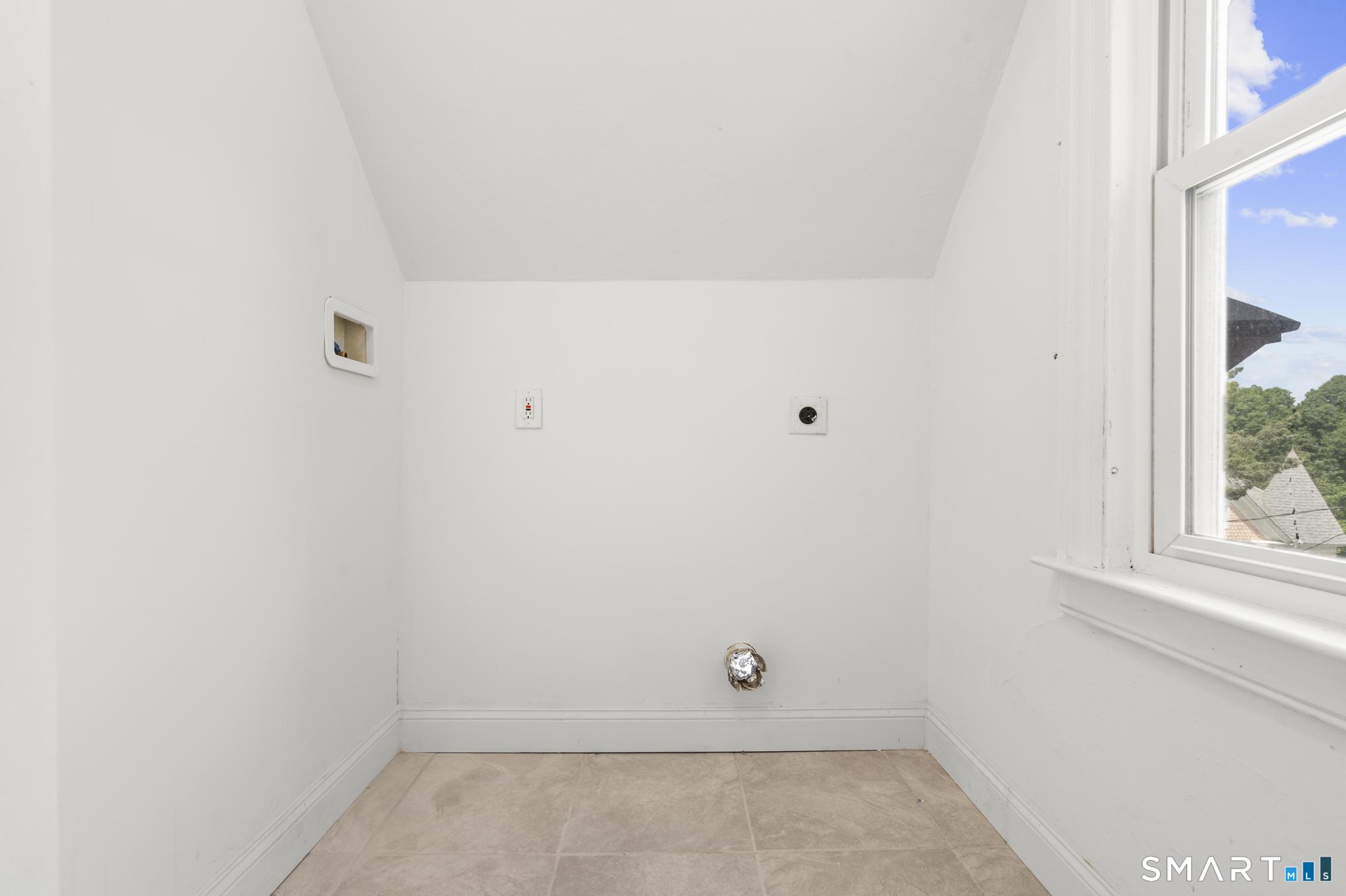 132 Bunker Hill Avenue Waterbury CT 06708