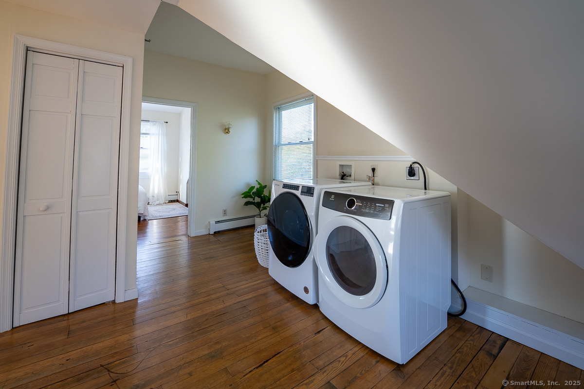 4 Coburn Avenue Stonington CT 06355