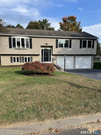 10 Menna Road Ansonia CT 06401