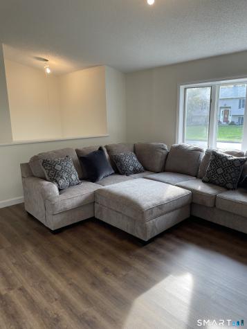 10 Menna Road Ansonia CT 06401