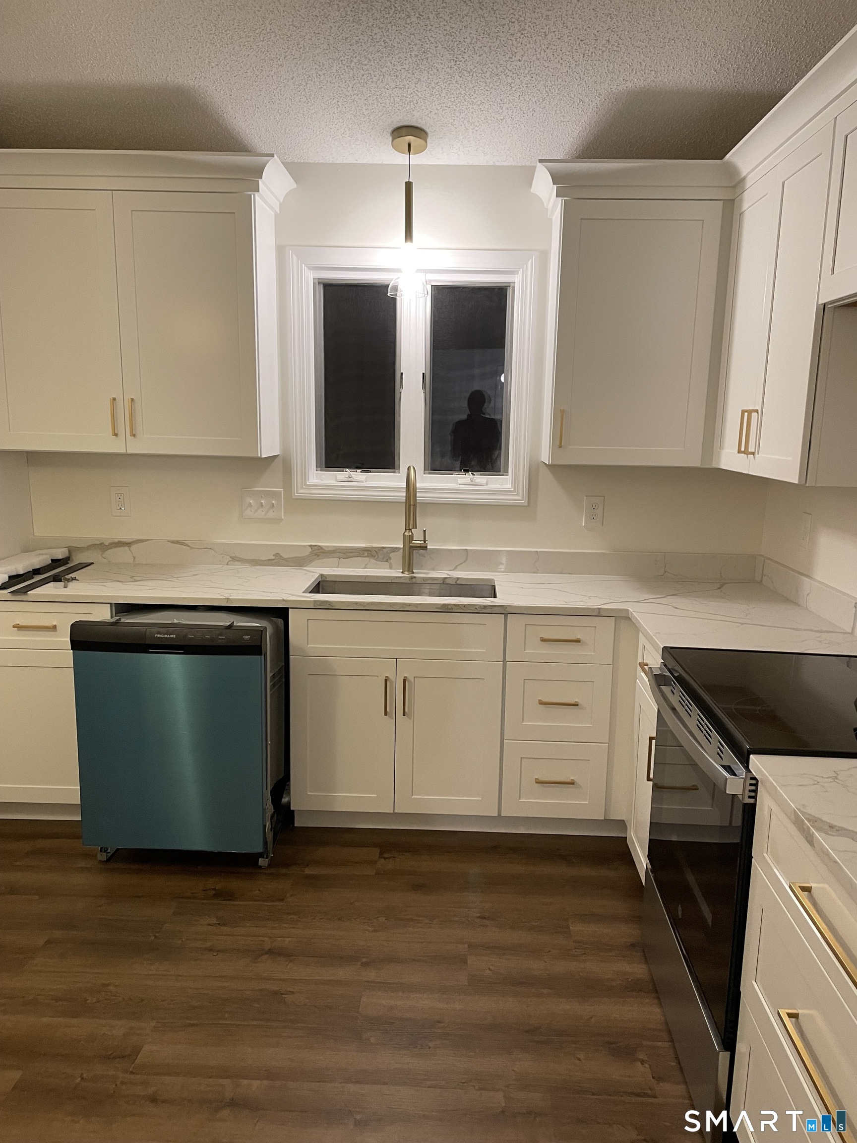 10 Menna Road Ansonia CT 06401