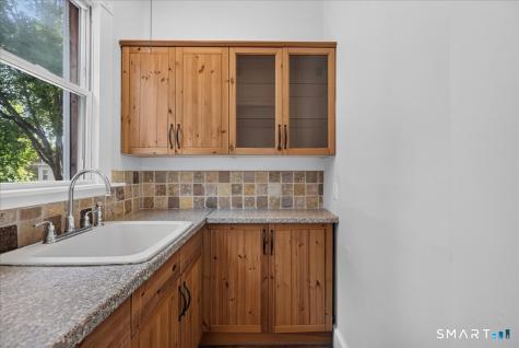 28 Edwards Street New Haven CT 06511