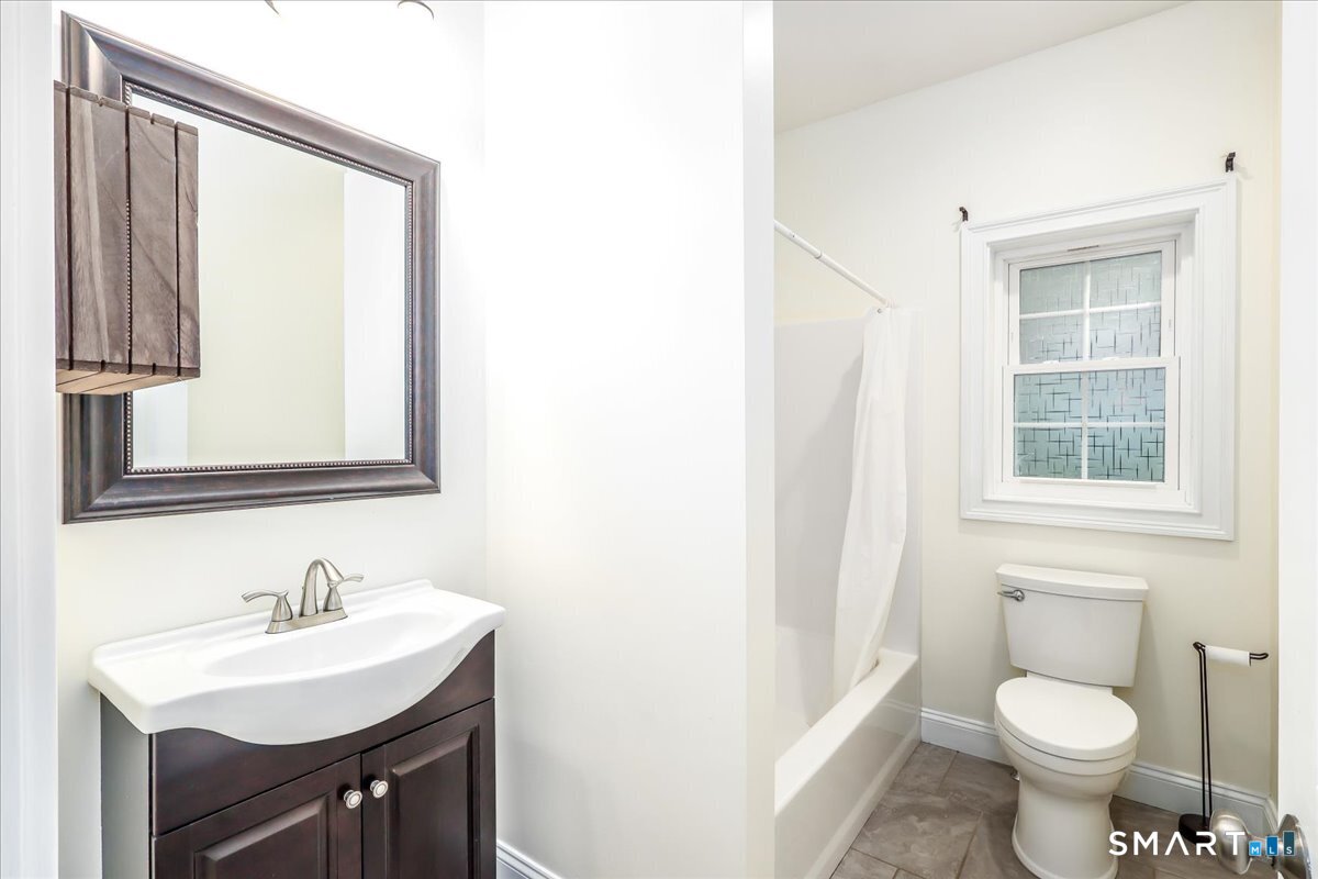 62 Taagan Point Road Danbury CT 06811