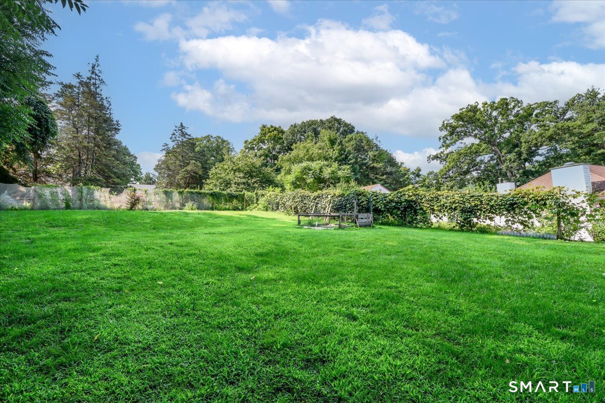 62 Taagan Point Road Danbury CT 06811