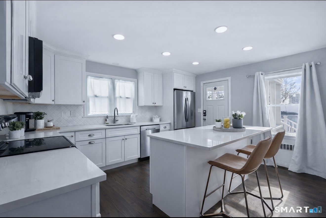 457 Summit Street Bridgeport CT 06606