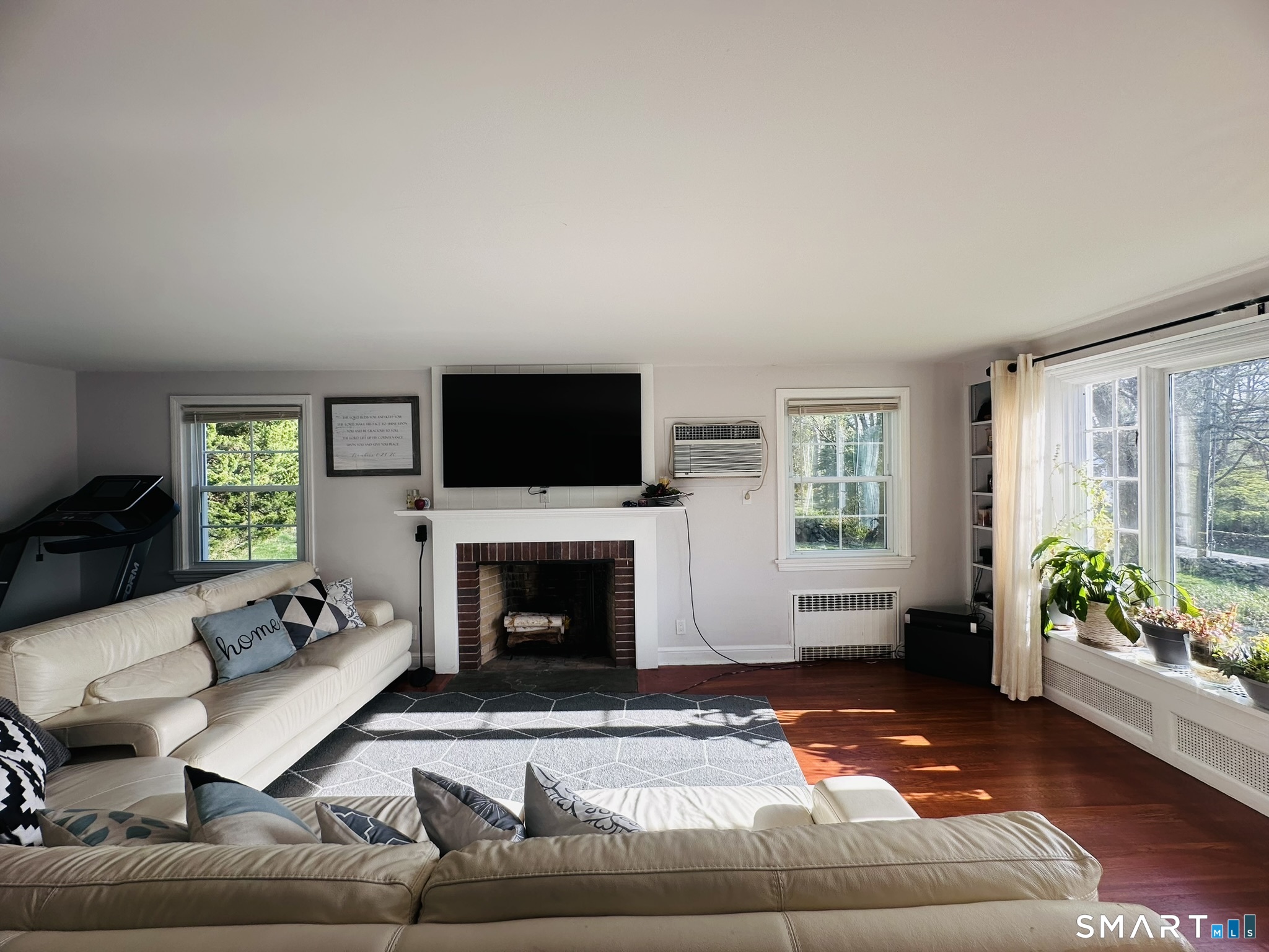 37 Weed Street New Canaan CT 06840