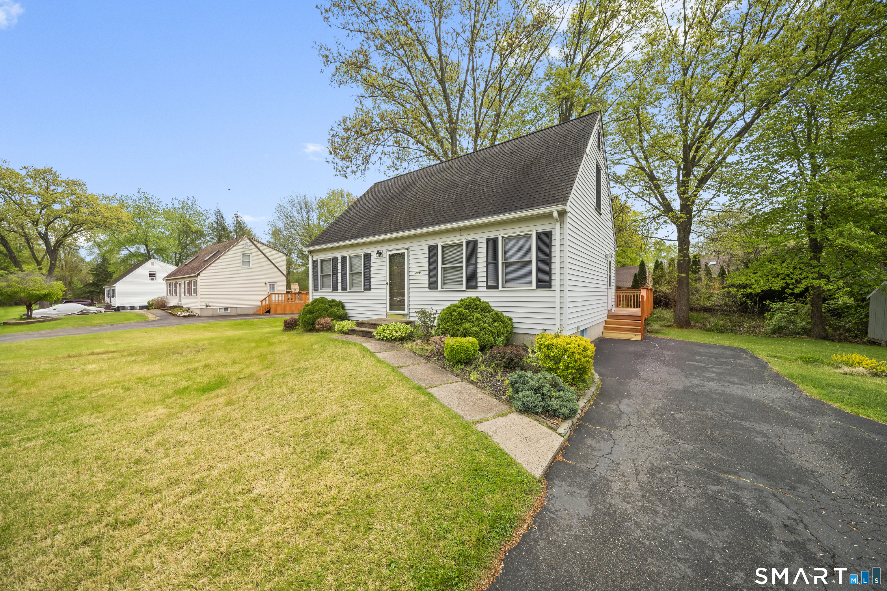 209 Pine Lane Extension Windsor CT 06095