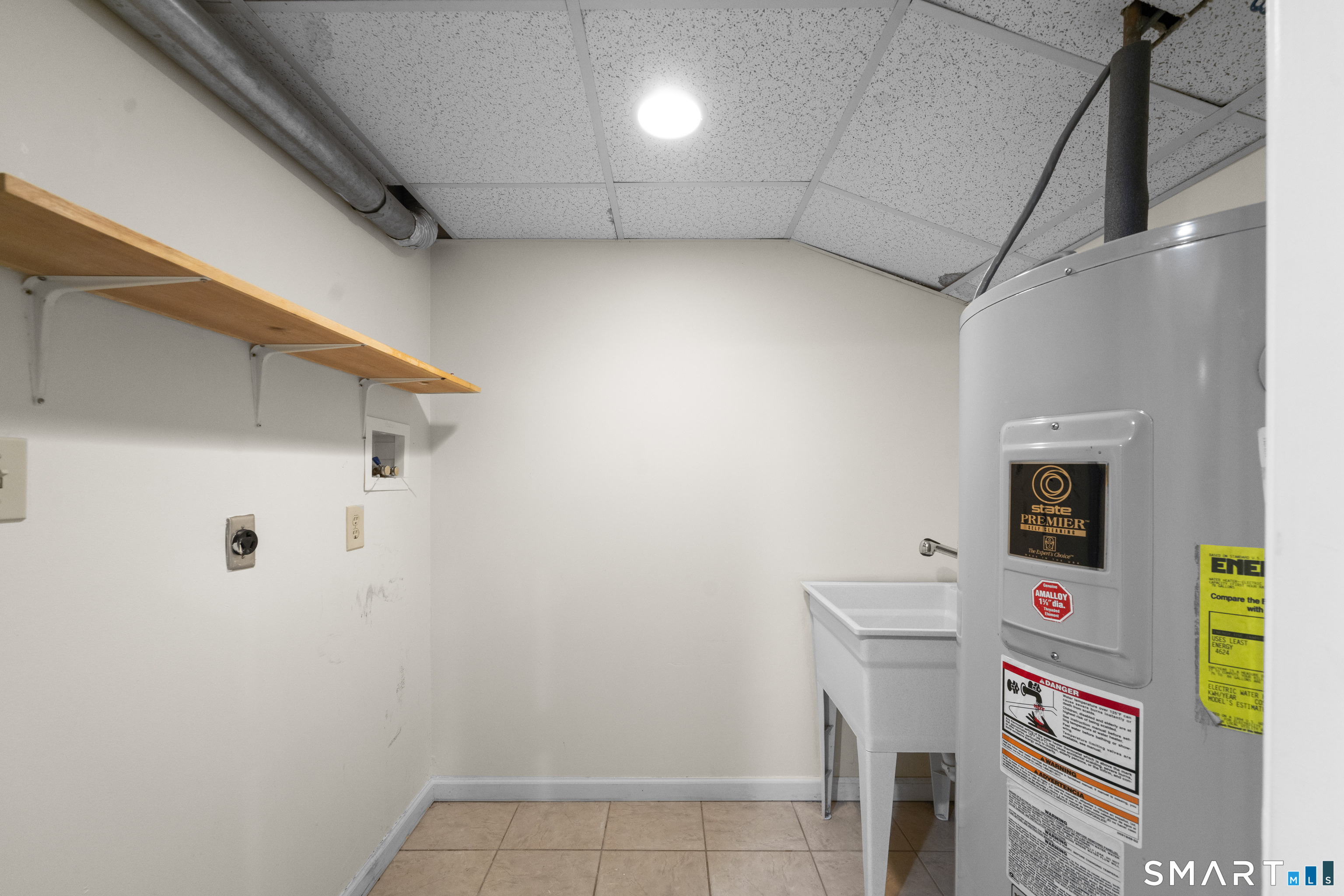 209 Pine Ln Extension Windsor CT 06095