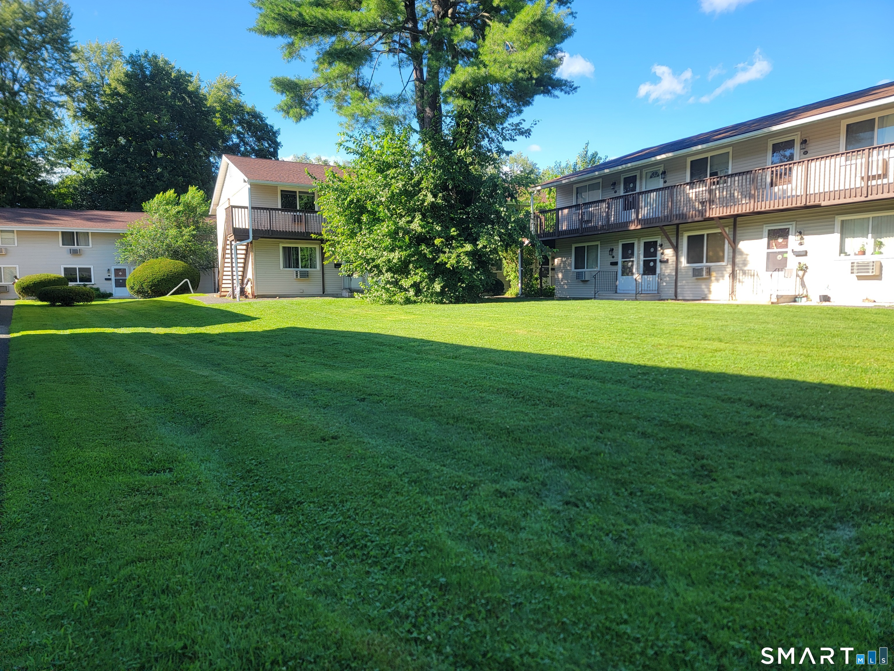26 Bostwick Arms New Milford CT 06776
