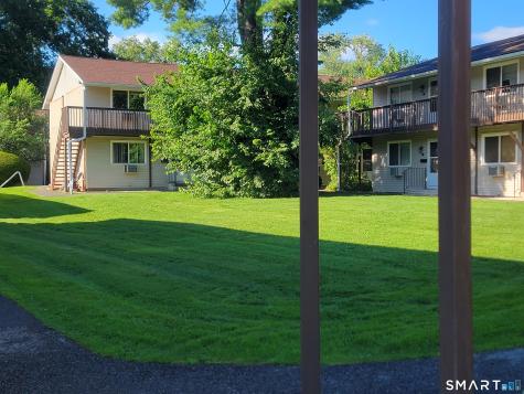 26 Bostwick Arms New Milford CT 06776