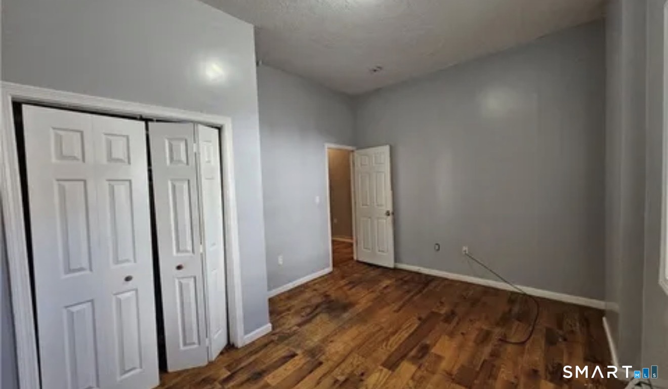 229 Helen Street Bridgeport CT 06608