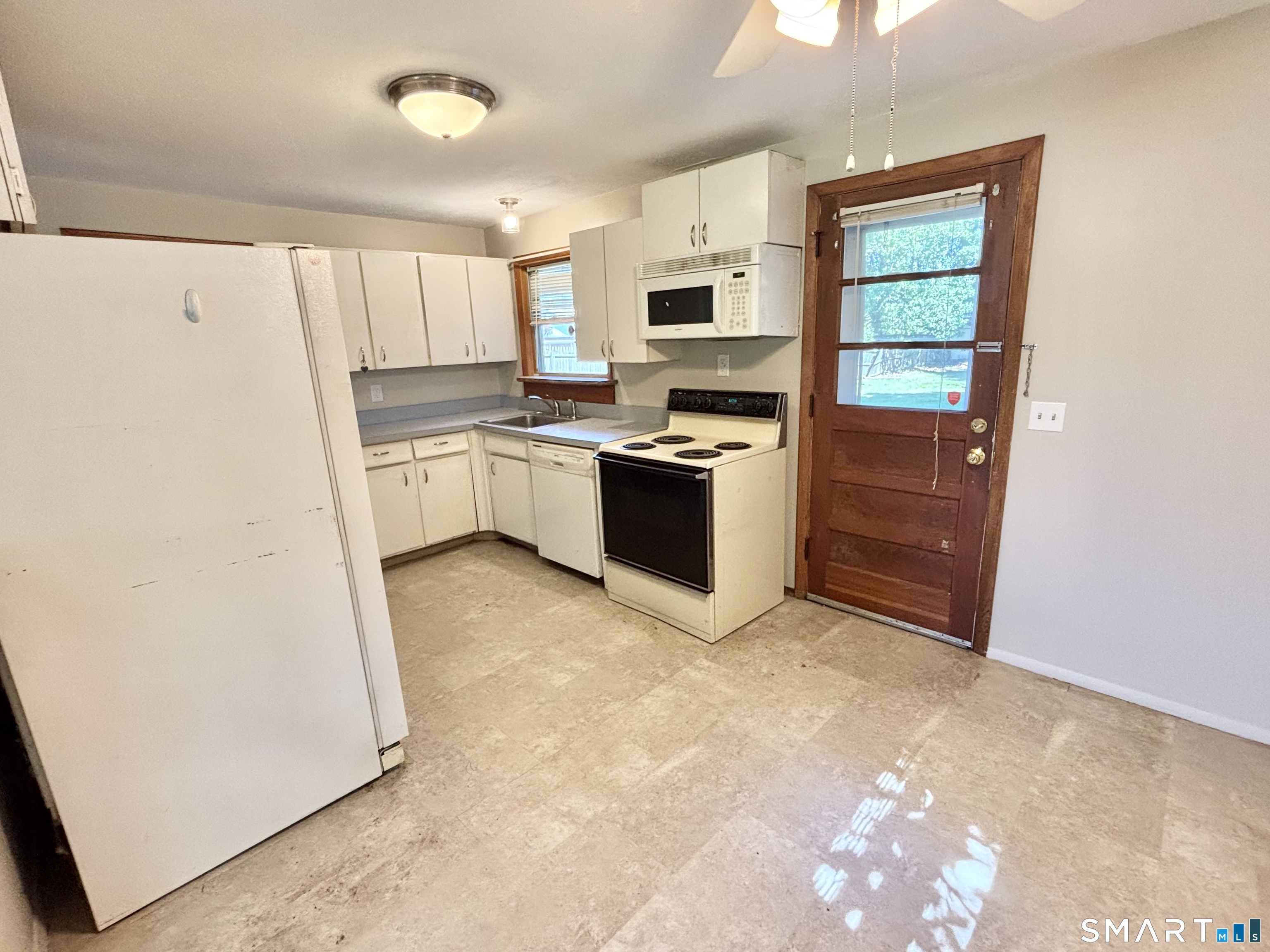 838 East Center Street Wallingford CT 06492