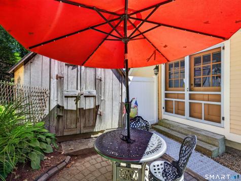 427 Noank Road Groton CT 06355