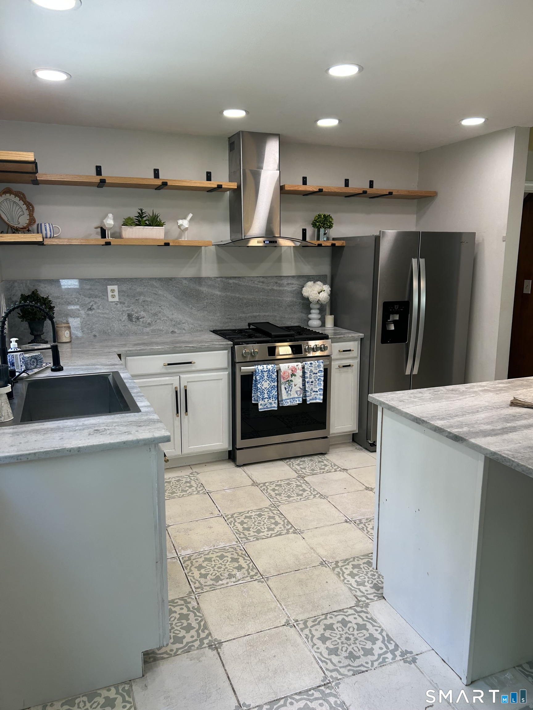 99 Lyman Road West Hartford CT 06117