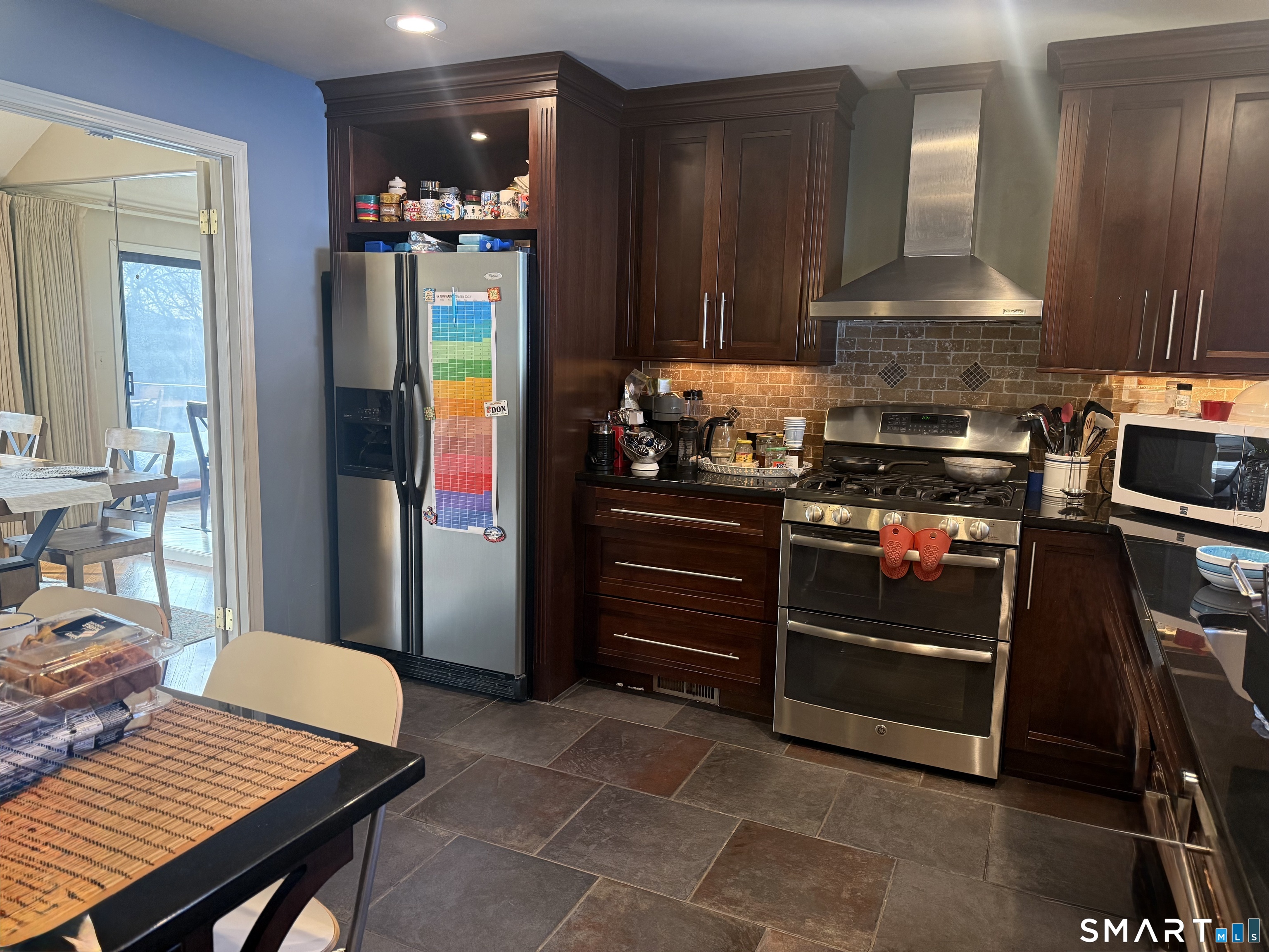 8 Crossroads Lane Avon CT 06001