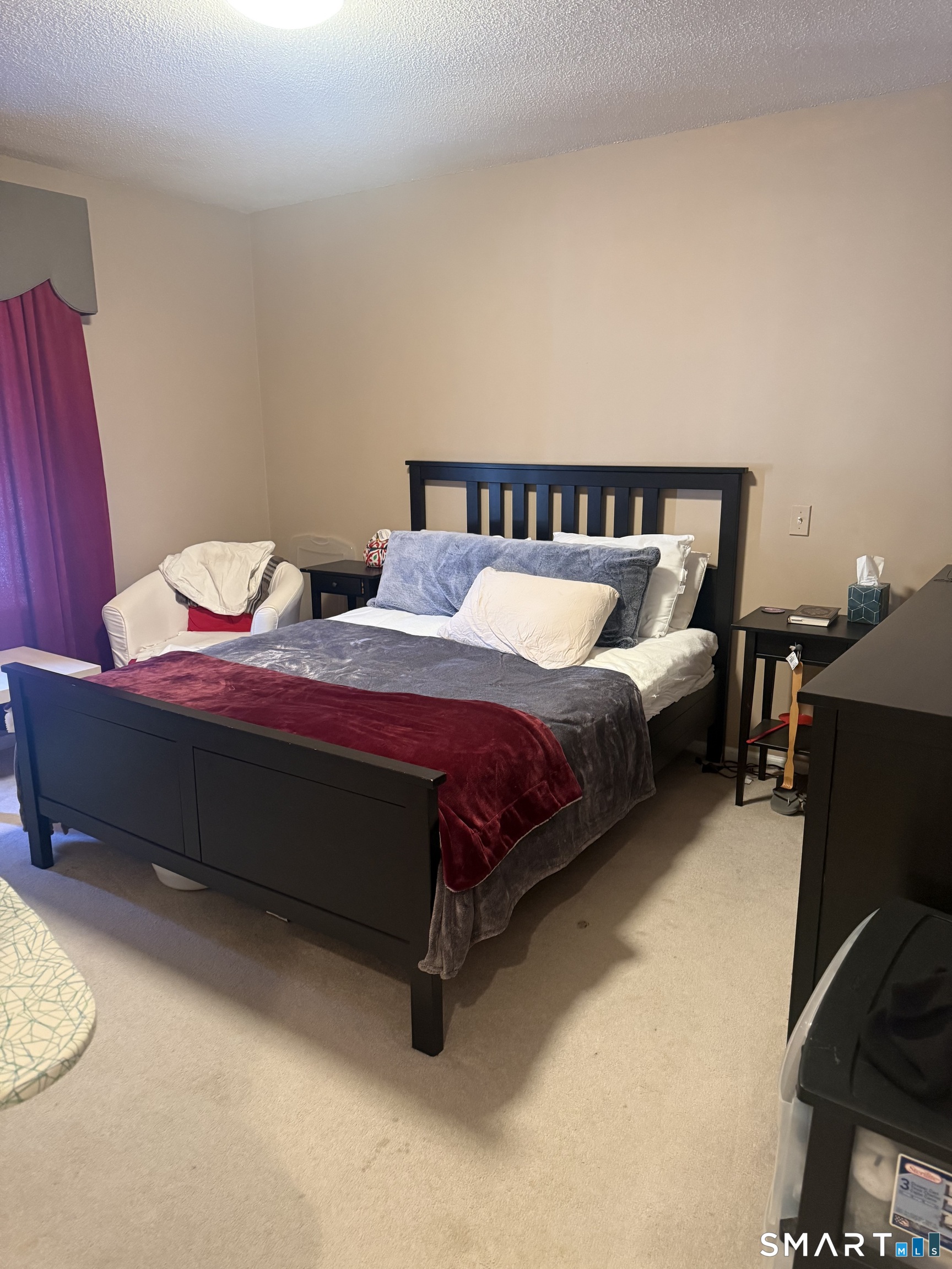 8 Crossroads Lane Avon CT 06001