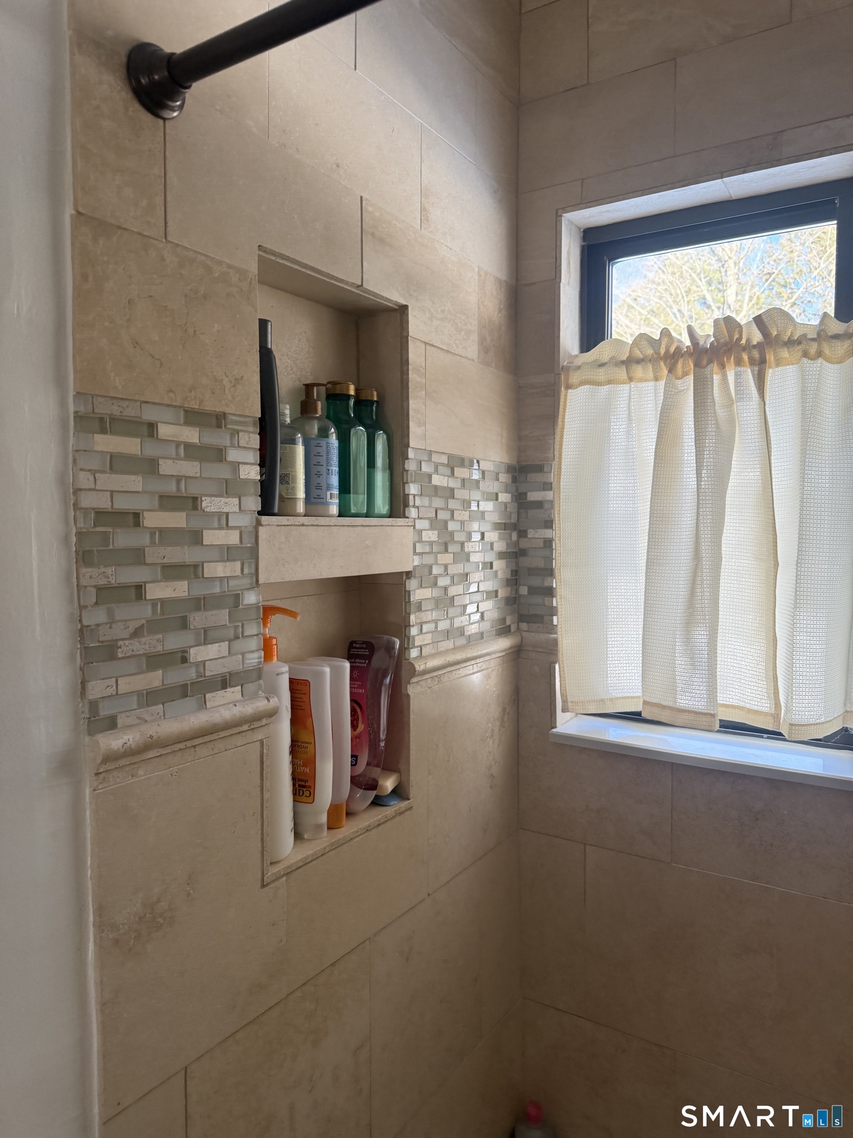 8 Crossroads Lane Avon CT 06001