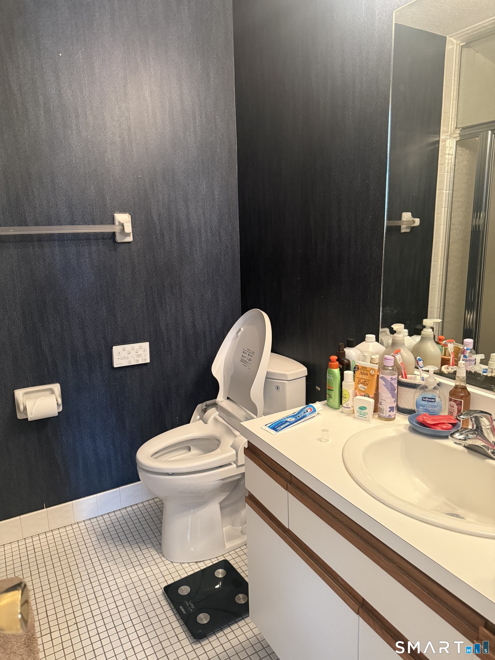 8 Crossroads Lane Avon CT 06001