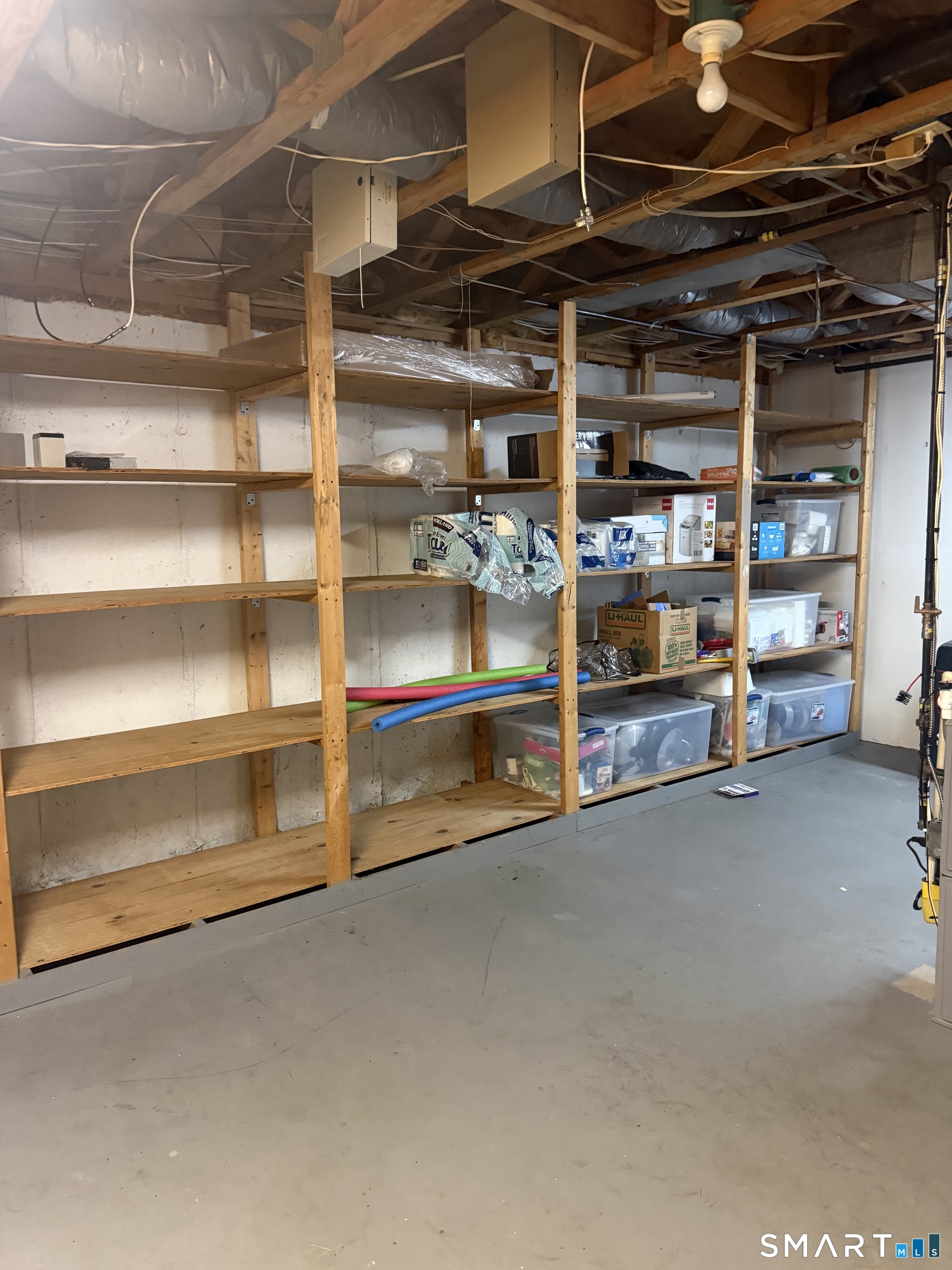 8 Crossroads Lane Avon CT 06001