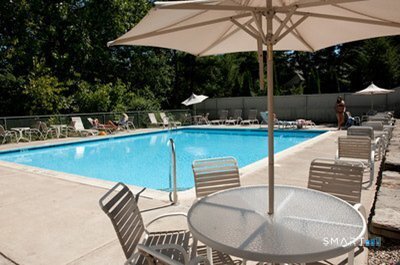 8 Crossroads Lane Avon CT 06001