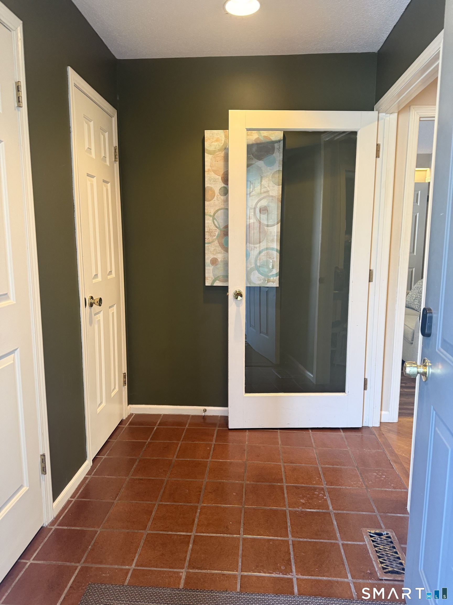 8 Crossroads Lane Avon CT 06001