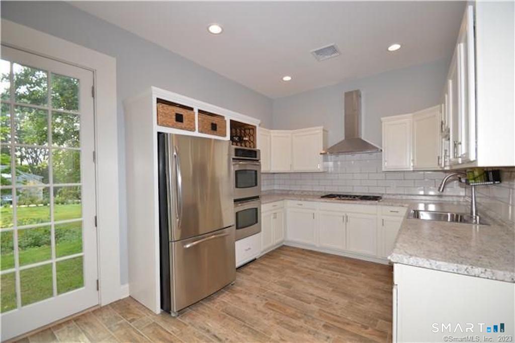 531 Mill Hill Terrace Fairfield CT 06824