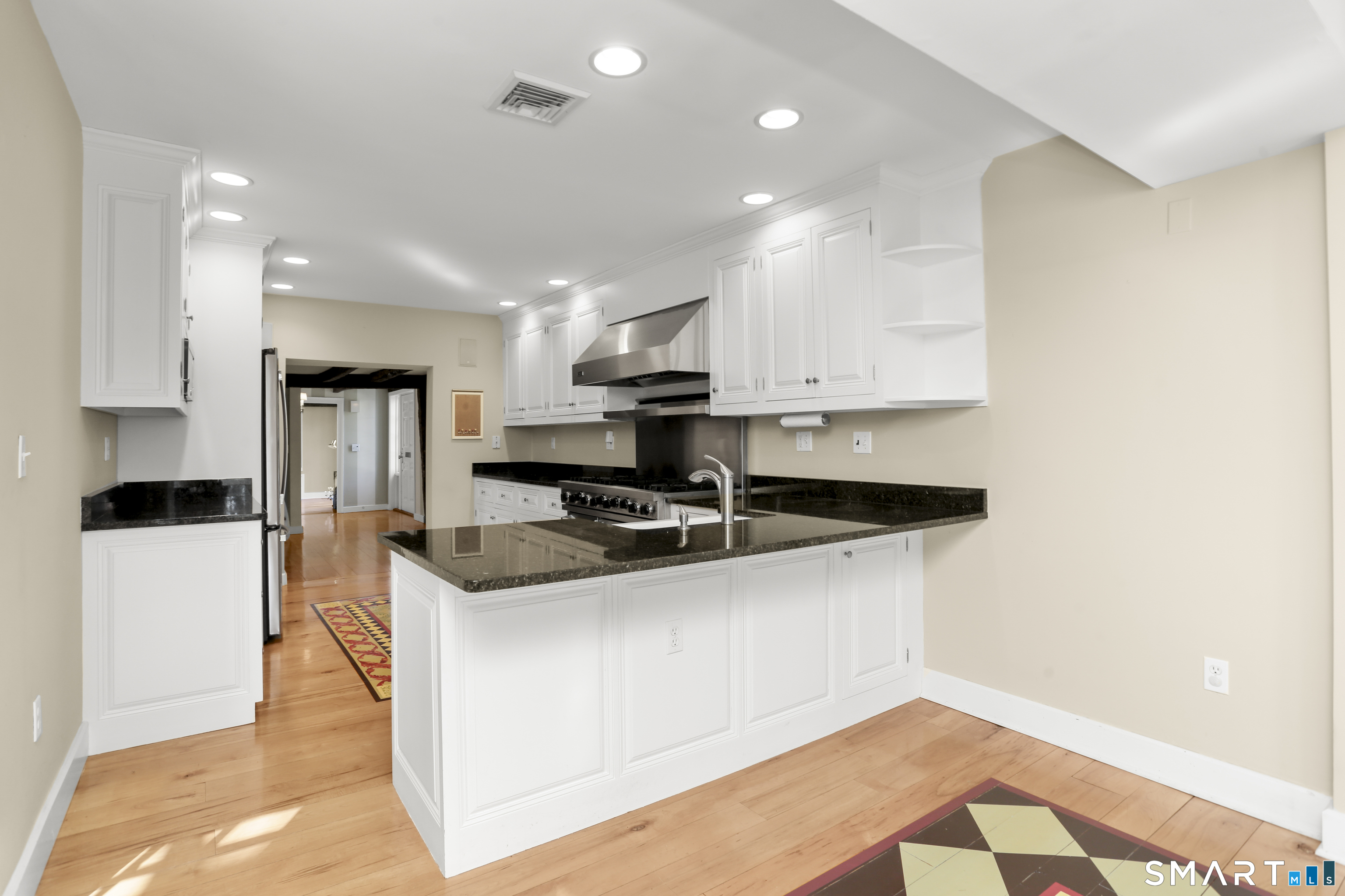 1005 Old Post Road Fairfield CT 06824