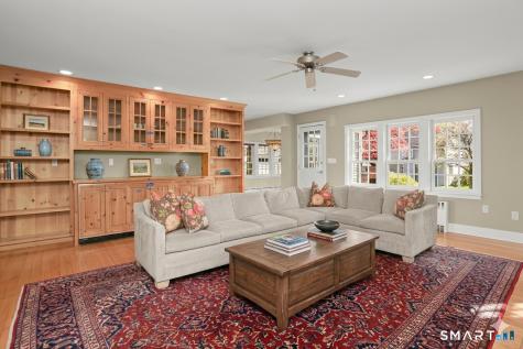 1005 Old Post Road Fairfield CT 06824