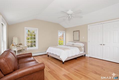 1005 Old Post Road Fairfield CT 06824