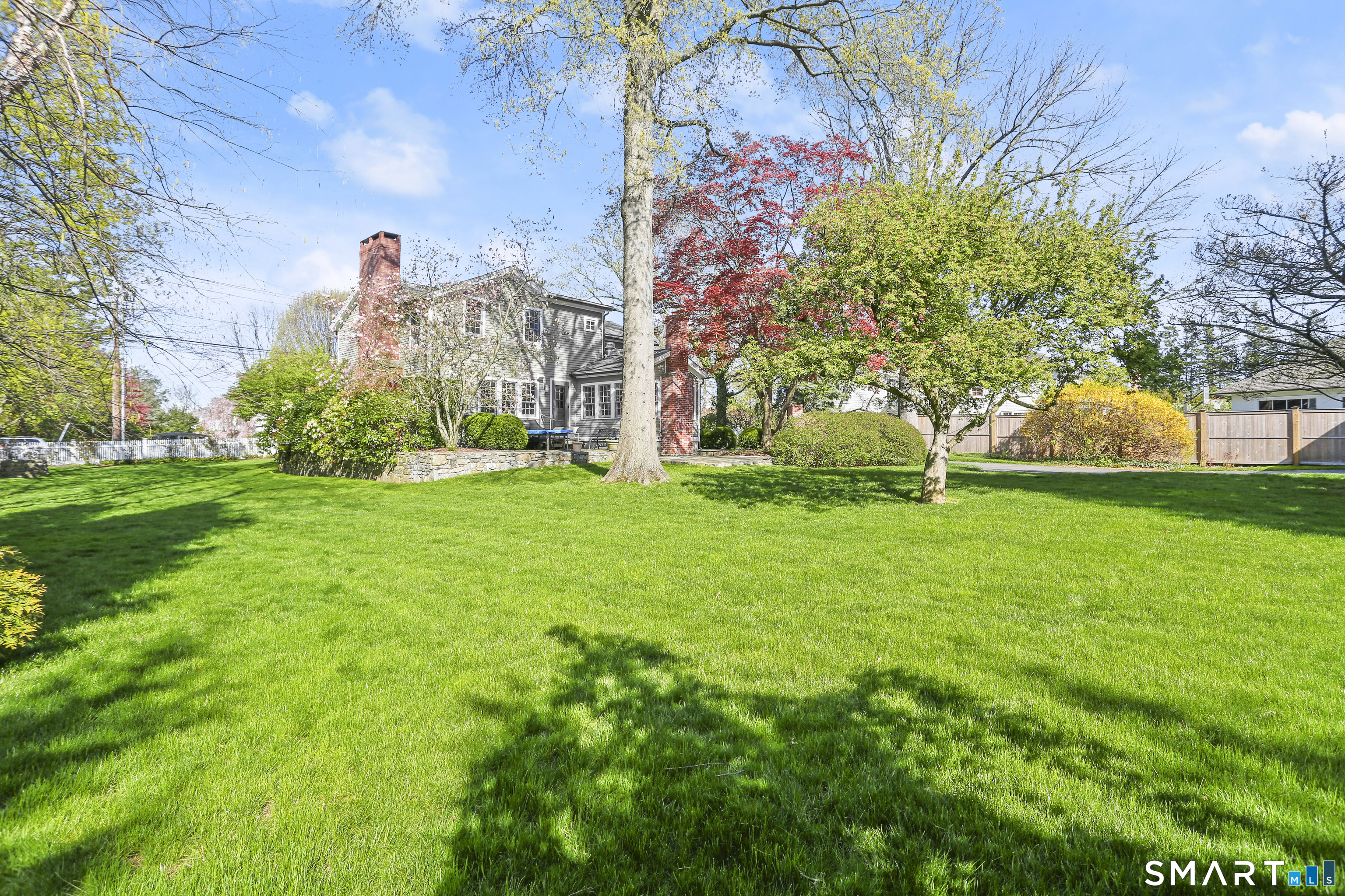 1005 Old Post Road Fairfield CT 06824