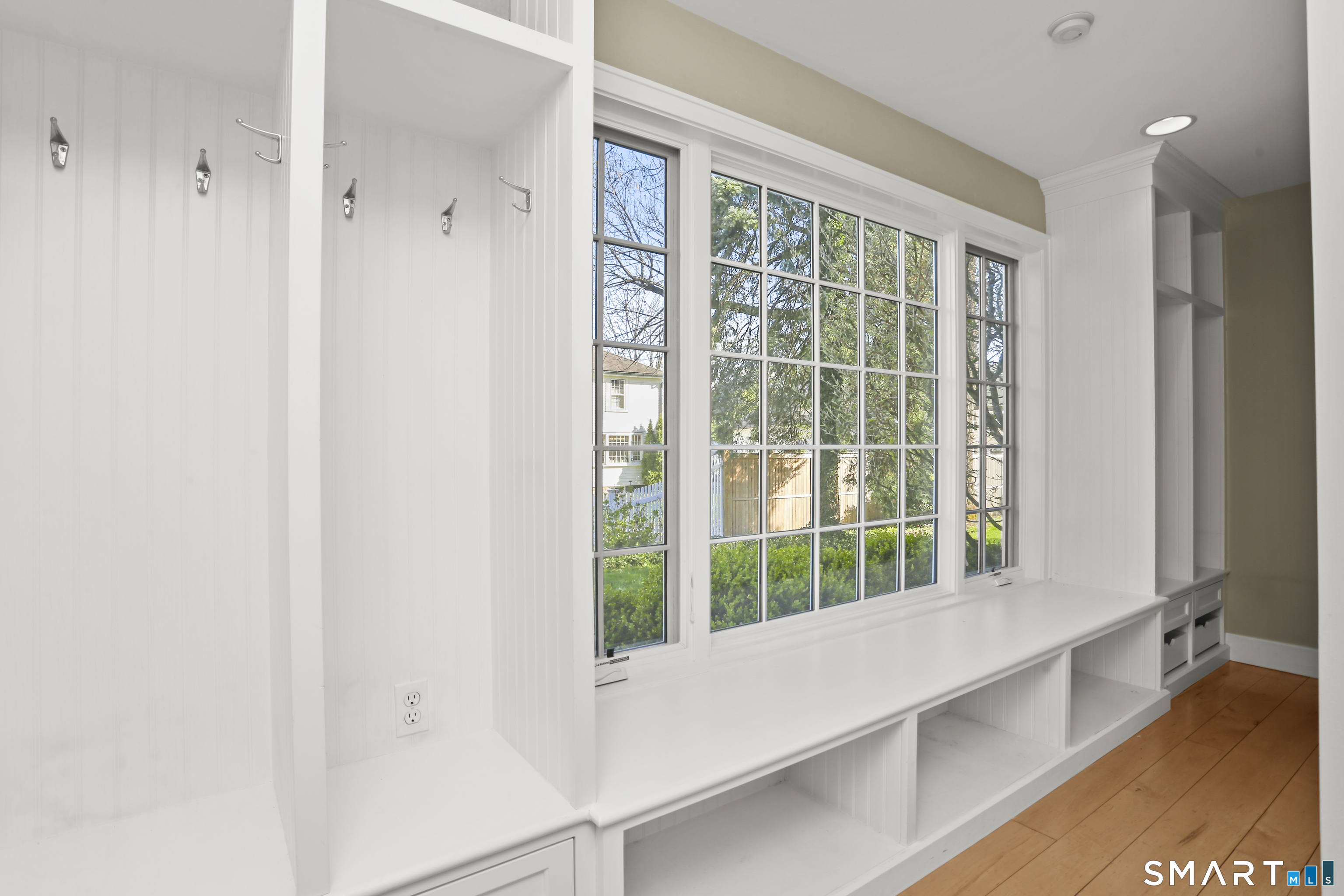 1005 Old Post Road Fairfield CT 06824