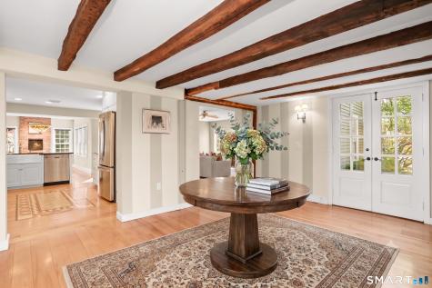 1005 Old Post Road Fairfield CT 06824