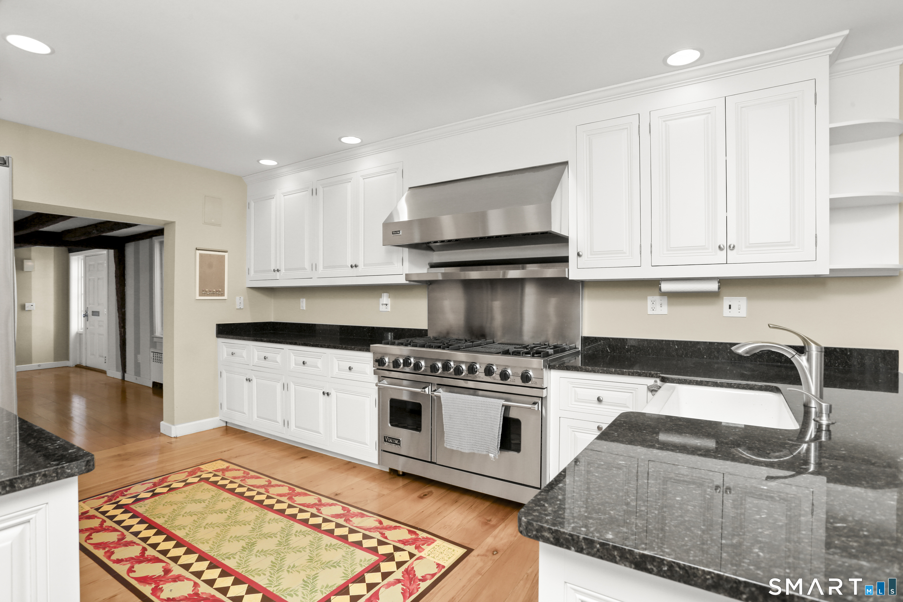 1005 Old Post Road Fairfield CT 06824