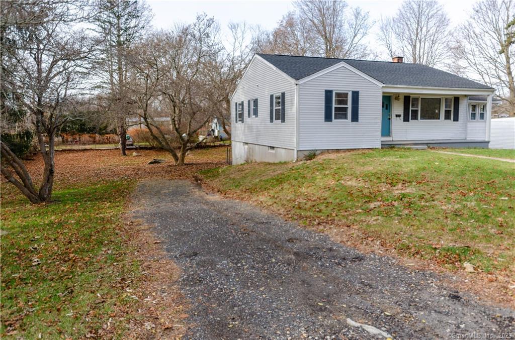 14 Woodland Grove Waterford CT 06385