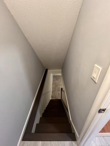 142 Hampton Court Newington CT 06111